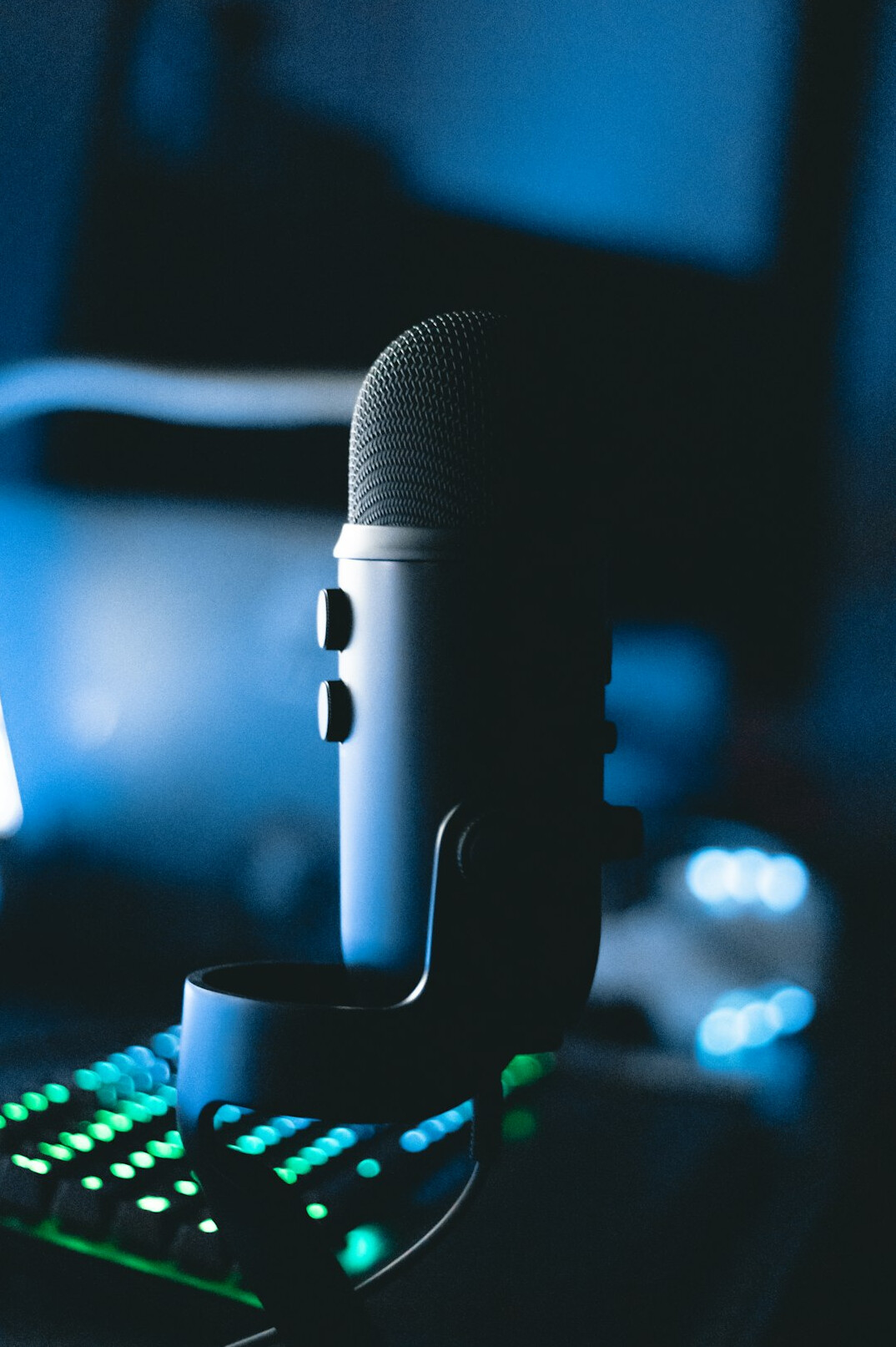 microphone in podcast studio